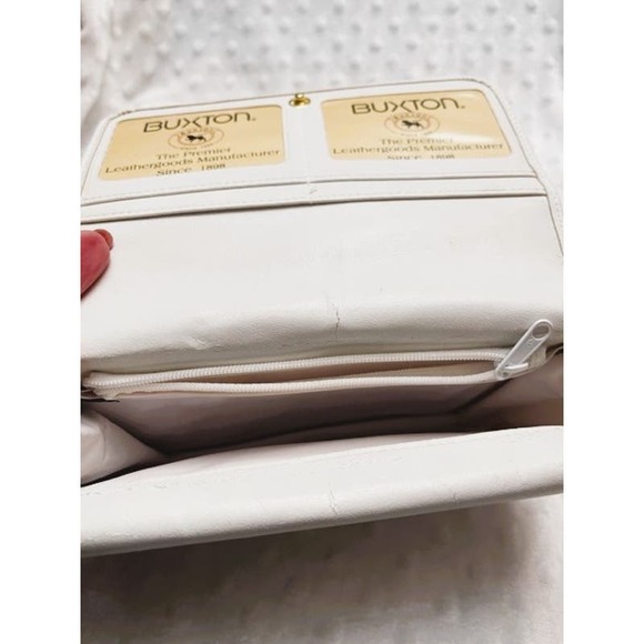 Buxton White Leather 3 in 1 ( Crossbody, Clutch, Wallet) Handbag - Picture 7 of 10